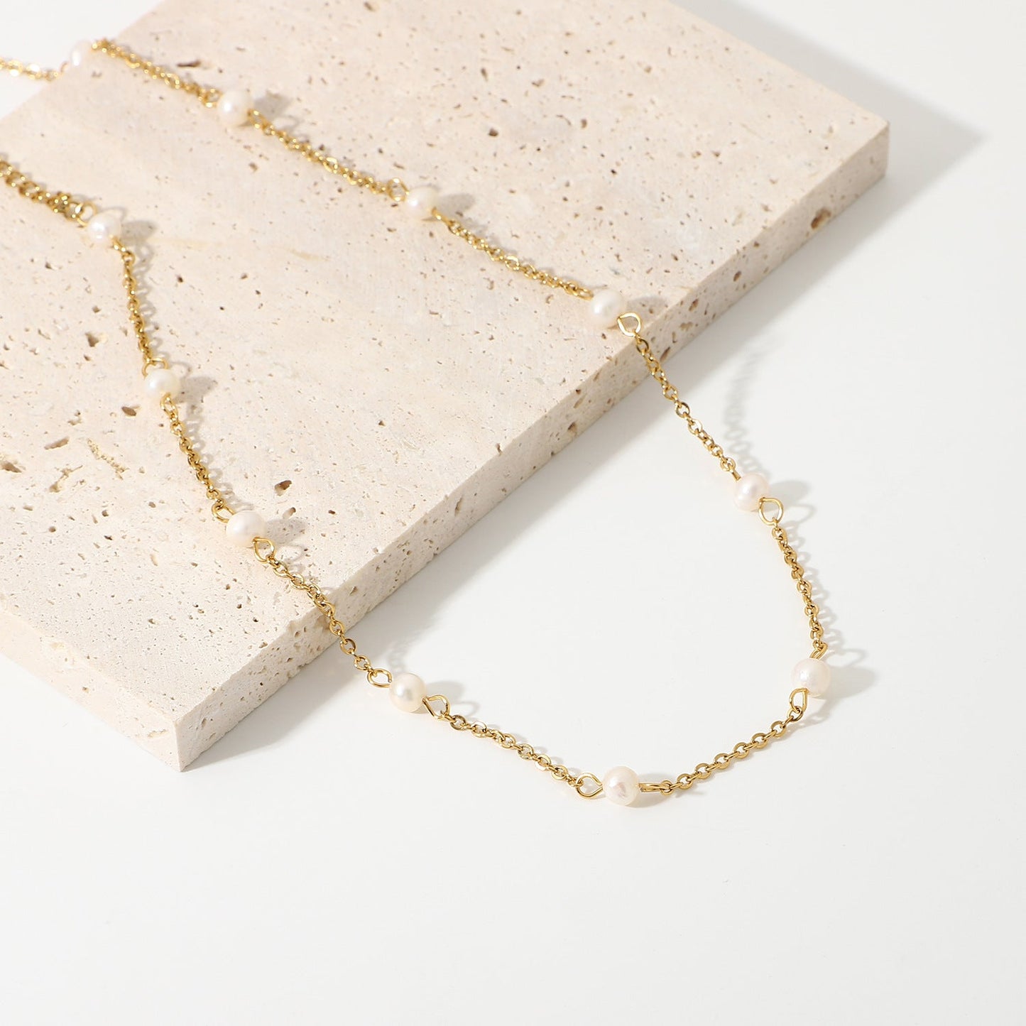 Europe and the United States INS net red new pearl necklace 18K gold plated stainless steel chain natural freshwater pearl neck chain women