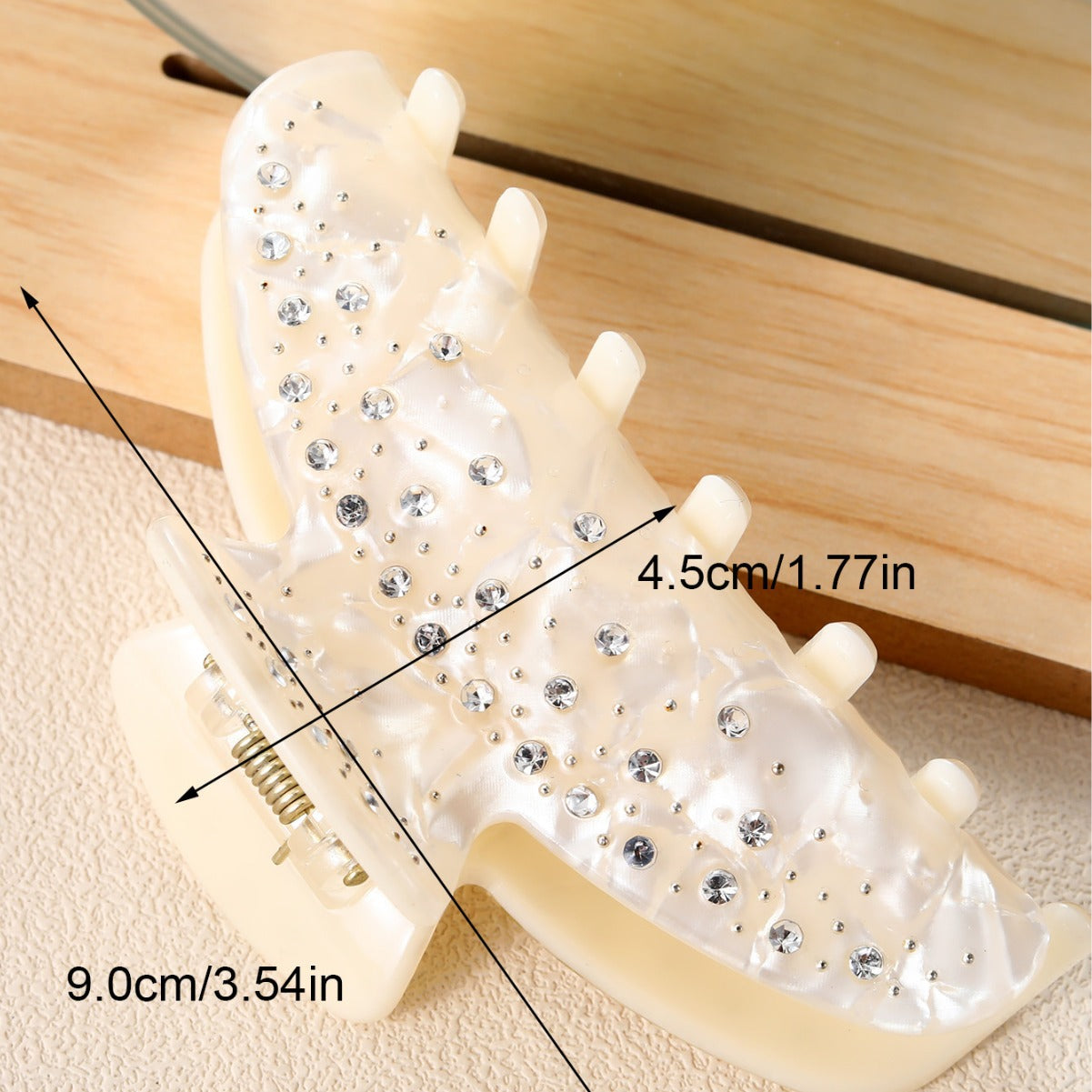 Heavy industry full diamond acetate grip ~ Japanese and Korean ins niche advanced shark clip on the back of the head fashion commuter all-match hair accessories